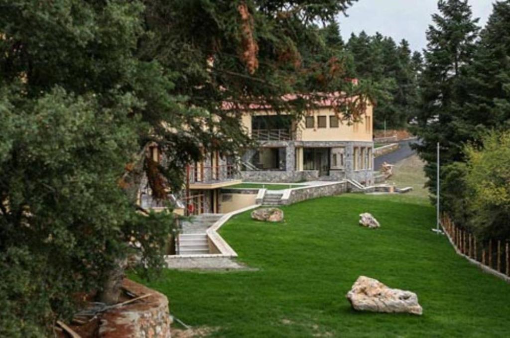 Natura Hotel Vytina Exterior foto
